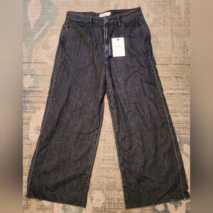 Hidden Nori Crop Wide Leg Jeans. Black. Size 31. NWT
